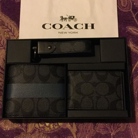 coach men wallet